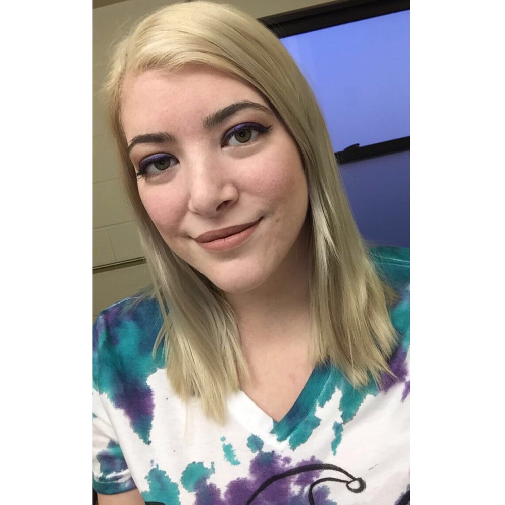 Meet your Posher, Danielle